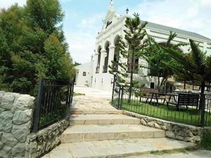 Je T'Aime Cafe & Villa Sing Buri Luaran gambar