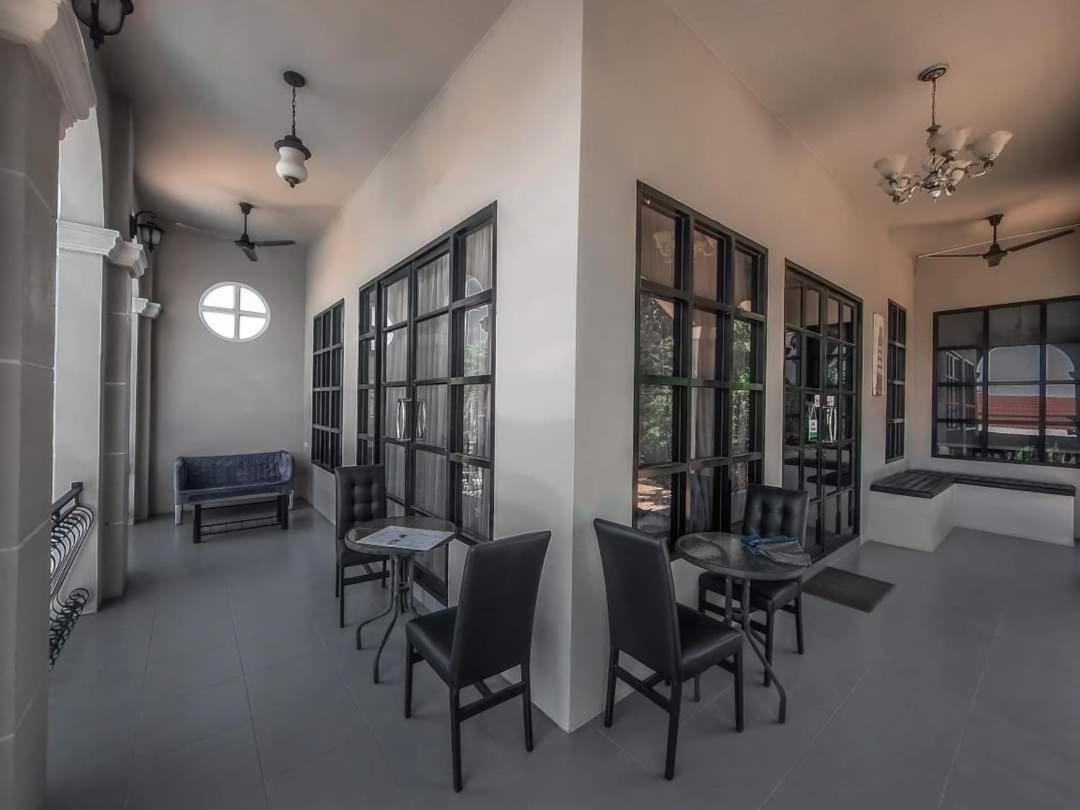 Je T'Aime Cafe & Villa Sing Buri Luaran gambar